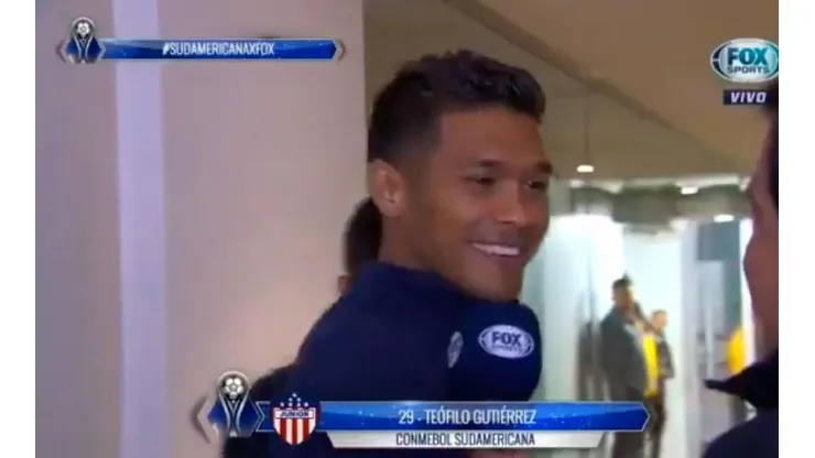 Teo, antes de ingresar a la cancha.