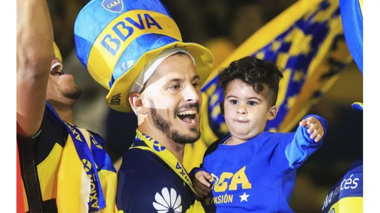 "Estamos un toque manija": el video del hijo de Benedetto cantando por Boca