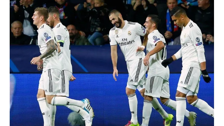 Foto de los jugadores de Real Madrid celebrando.