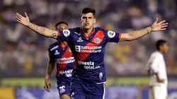 El delantero es uno de los candidatos para reemplazar a Paolo Guerrero en la Selección.