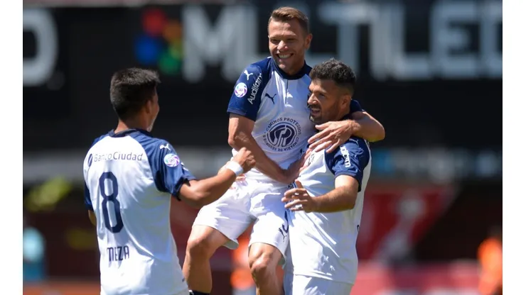 Independiente vs San Martín de Tucumán por la Superliga.
