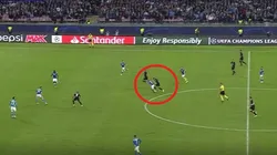 Estás loco, Neymar: todos creían que la perdía y él tiró un caño mágico