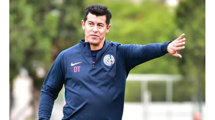 Almirón, nuevo DT de San Lorenzo, le pidió a los arqueros ¡¡que no usen las manos!!
