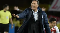 Russo deja el club donde pasó sus horas más difíciles.
