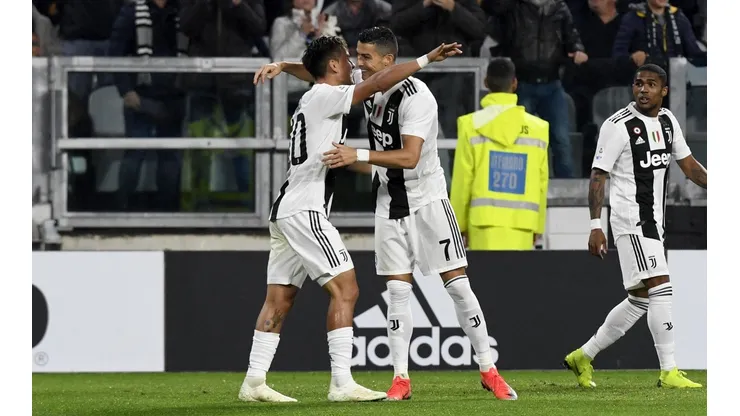 Foto de Dybala junto a Cristiano Ronaldo.