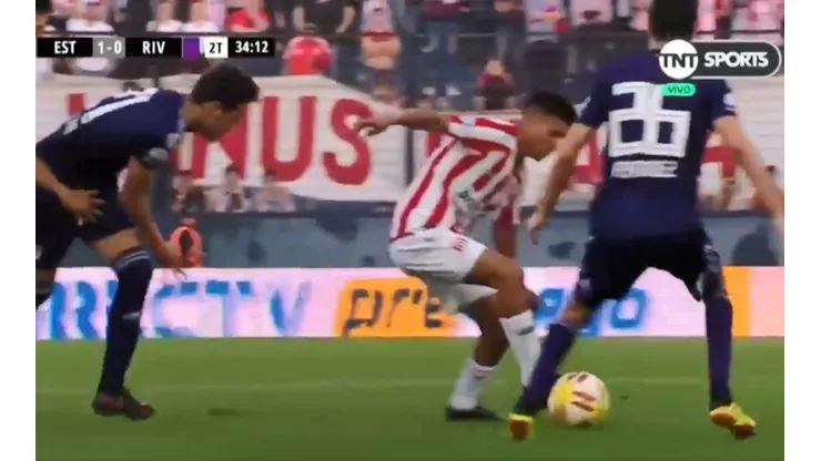 Viva el fútbol, Iván Gómez: el hermoso caño que le tiró a Nacho Fernández