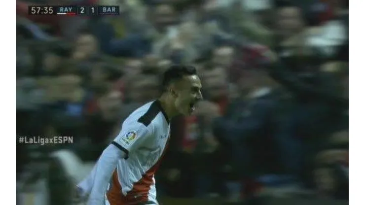La defensa del Barcelona hizo agua y Álvaro García lo remontó para el Rayo Vallecano