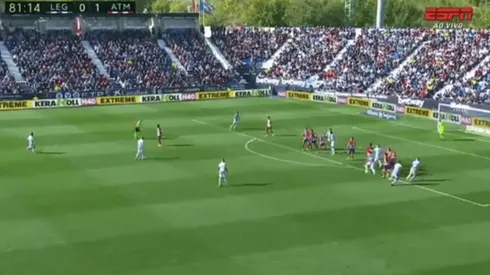 Foto de los jugadores de Leganés buscando el empate.