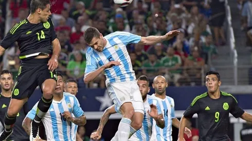 ¿Uno más en la historia? Un argentino analiza jugar para México