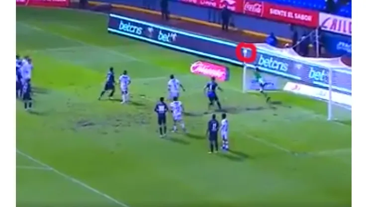 Golazo infernal de Arreola para el empate en Puebla - Chivas