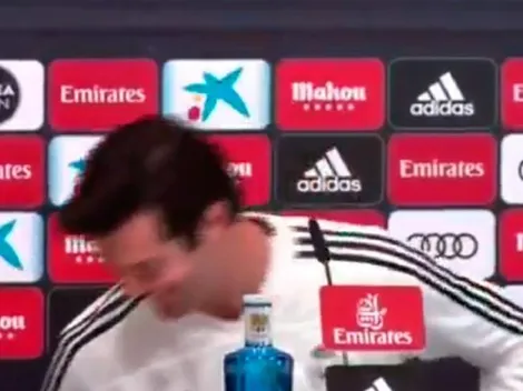 Solari hizo un chiste con la silla en conferencia de prensa y no se rió nadie