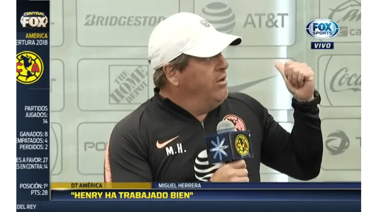 Piojo Herrera se molesta cuando le preguntan por el título de Cruz Azul