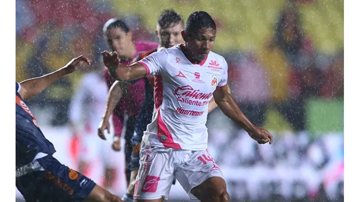 Orejas será convocado por Gareca para disputar los amistosos de noviembre.