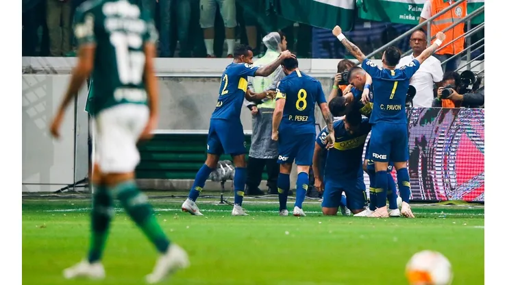 Foto de los jugadores de Boca festejando en Brasil.