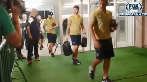 Llegó caliente: Pablo Pérez ya se enojó antes que empiece el partido