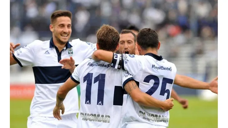 Gimnasia vs Belgrano por la Superliga.