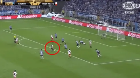 Foto de Palacios y la jugada de gol.