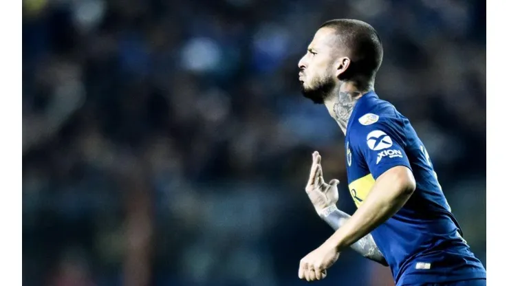 Benedetto tiene el celular de Dios.