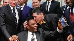 Increíble: Pelé saludó a Maradona y demostró lo poco que lo conoce