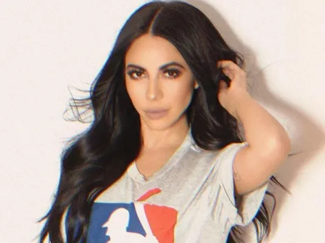 Con una remera escotada y una máscara de terror, Jimena Sánchez festejó Halloween