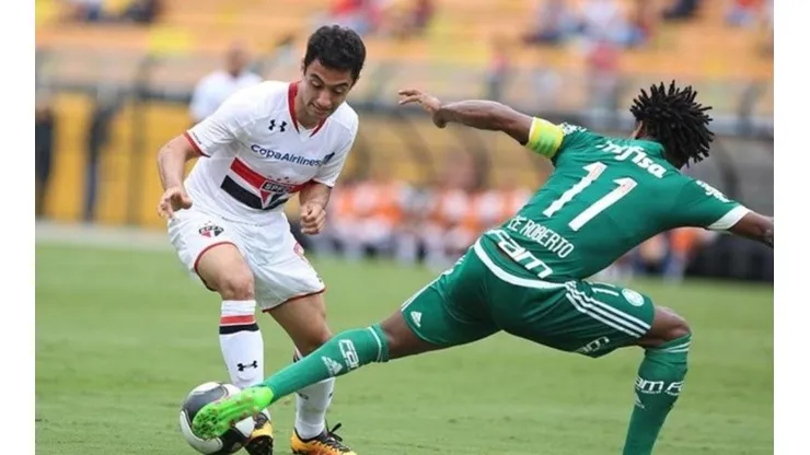 Daniel Freitas con la camiseta de Sao Paulo.
