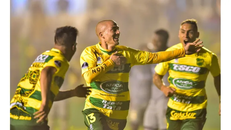 San Martín de San Juan vs Defensa y Justicia por la Superliga.
