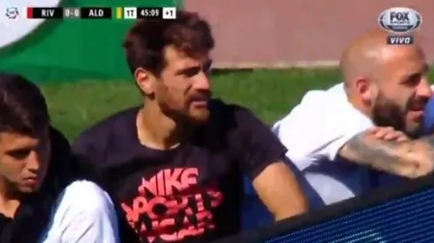 Leonardo Ponzio atrás de uno de los arcos.