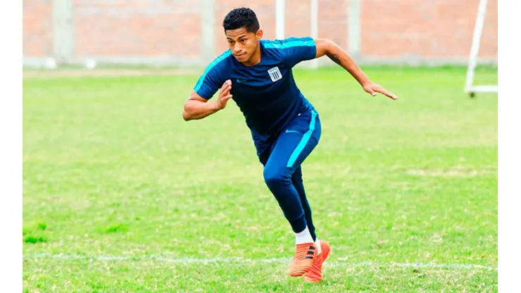 El atacante ya tiene un pie y medio afuera de Alianza.