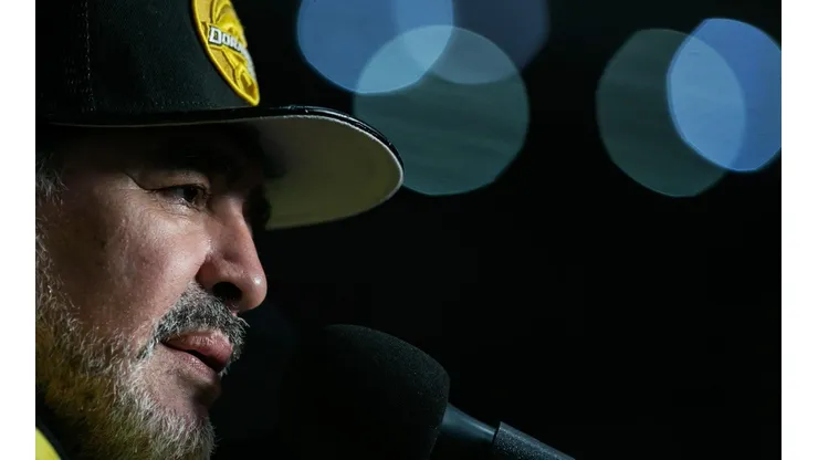 Maradona y Dorados realizarán una cena benéfica.