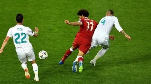 El momento exacto de la lesión de Salah.