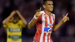 Diaz celebra su primer gol del partido.