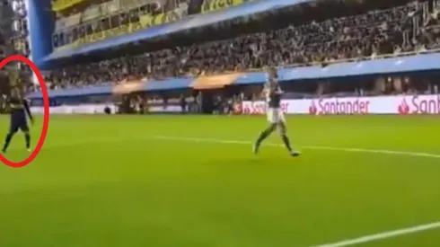 Nández le dio un mal pase a Zárate y el delantero hizo gestos re caliente para después aplaudirlo