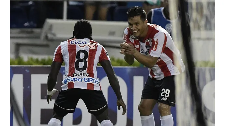 Junior vs Defensa y Justicia por la Copa Sudamericana.