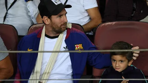 Foto de Lionel Messi junto a su hijo.
