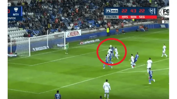 De cabeza, Funes Mori igualó el marcador.