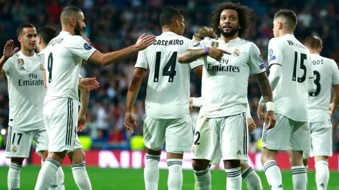 Marcelo se señaló el escudo tras su gol.