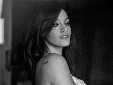 De espaldas y mostrando sus tatuajes, Oriana nos cuenta que "extraña el verano"