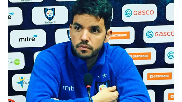 El argentino quedó más que conforme con el debut del juvenil peruano.