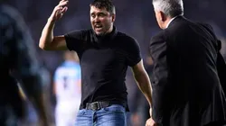 Azzaro, que los mata a todos, salió a bancar a Coudet