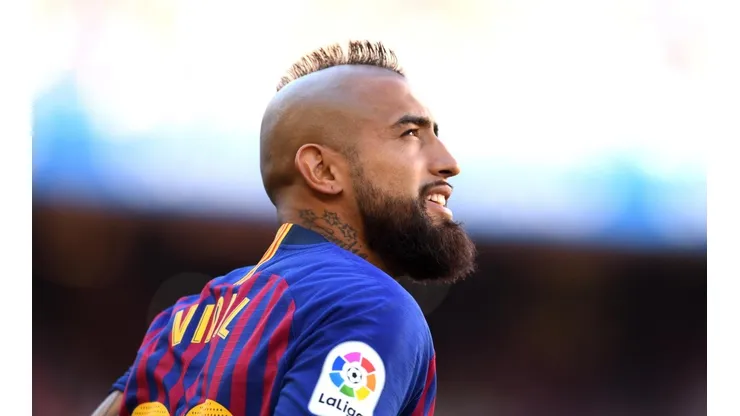 Arturo Vidal con la camiseta de Barcelona.
