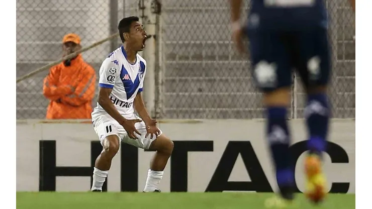 Vélez erró mucho, acertó una y le ganó a un Gimnasia que no jugó a nada