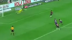 Gallese le atajó el penal a Duque