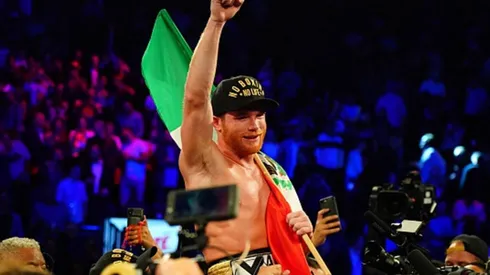 De pie, señores: Canelo Álvarez firmó el contrato más alto en la historia del deporte