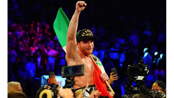 De pie, señores: Canelo Álvarez firmó el contrato más alto en la historia del deporte