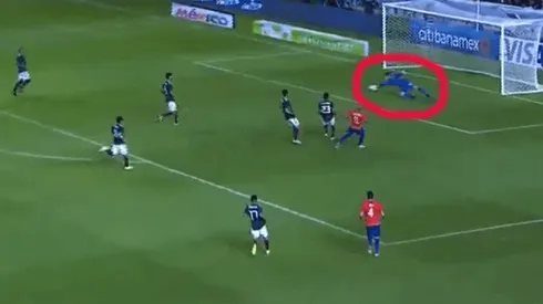 El atajadón de Hugo González en México - Chile