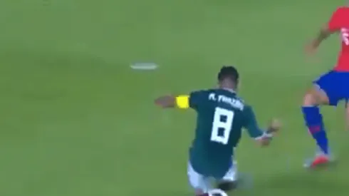 Por poco lo pone en un Marco: el portero de Chile salvó ante Fabián