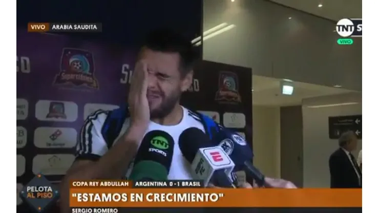 A Chiquito Romero le preguntaron qué hizo en el gol y se agarró la cabeza