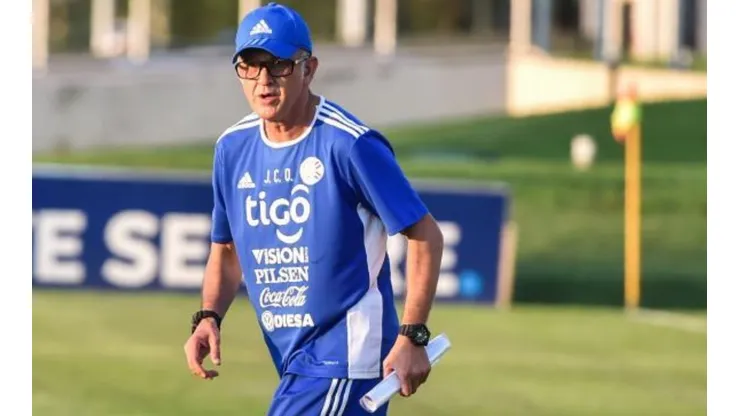 Volantazo del Profe Osorio, que dejará plantado a Paraguay para arreglar con otra Selección