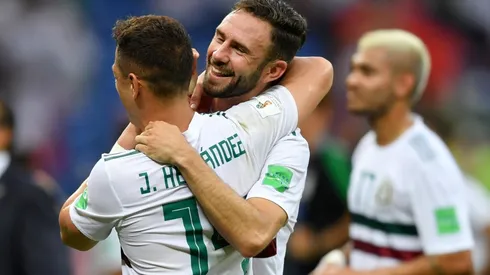 El reencuentro especial entre Layún y Chicharito