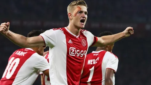 Matthijs De Ligt gritando un gol en Ajax.